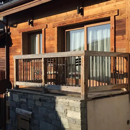 Manggis, 1650 * Courchevel
