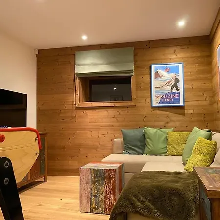 Manggis, 1650 Chalet